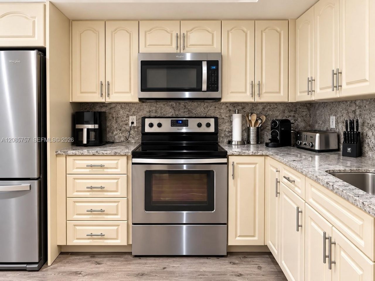 16051 Blatt Blvd, Unit 112, Weston, FL 33326 Photo