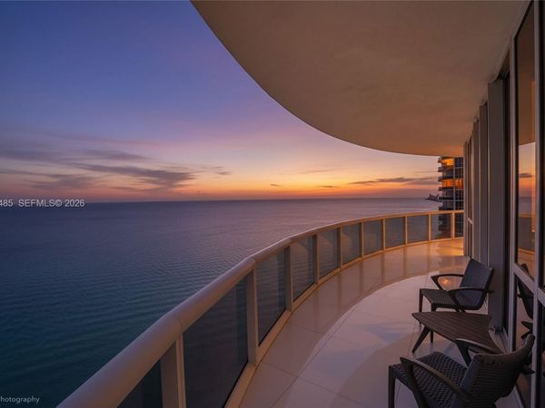 15901 Collins Ave , Unit 2701, Sunny Isles Beach, FL 33160