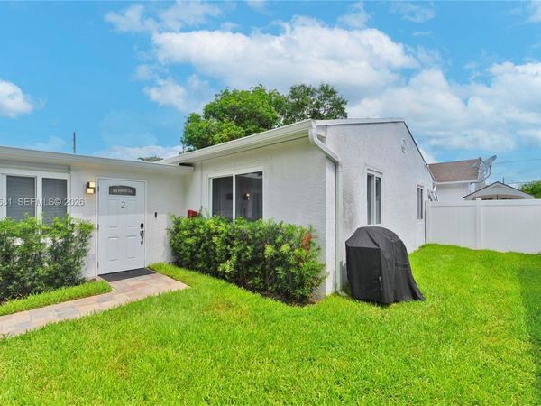 326 SW 14th St , Unit 2, Dania Beach, FL 33004