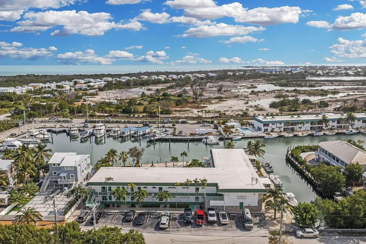 5301 Ocean Ter, Unit 1, Marathon, FL 33050 Photo