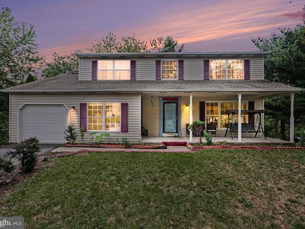113 KINGS MILL COURT, HARRISBURG, PA 17110