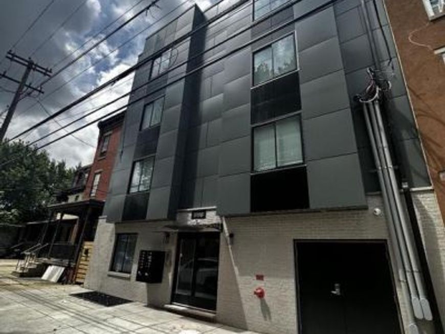 890 N 42nd Street, Philadelphia, PA 19104 Main Photo