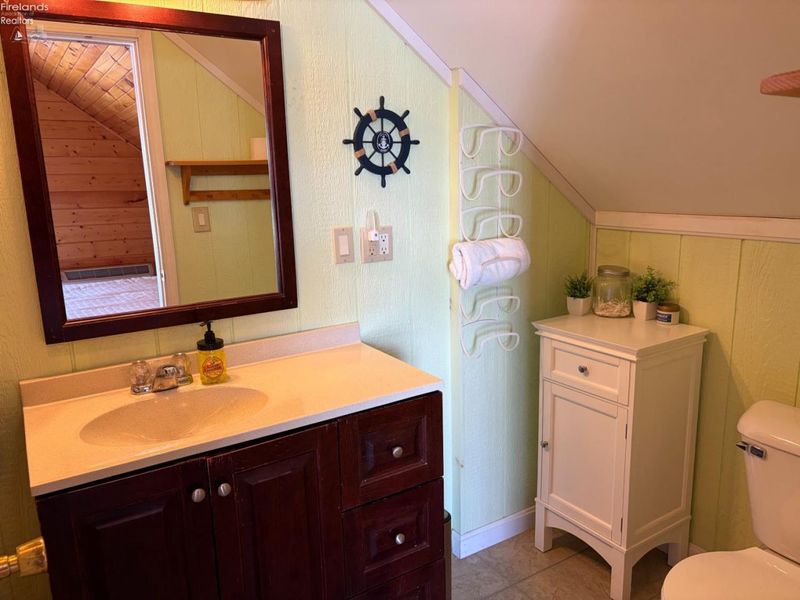 203 Lower Cliff Drive, Kelleys Island, OH 43438 Photo 18