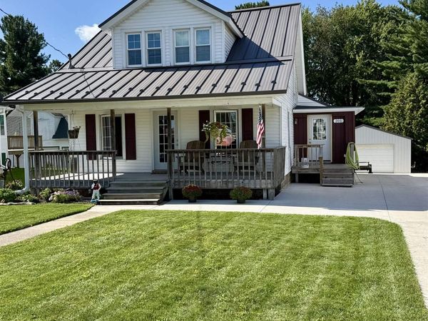 201 Mill Street, Fox Lake, WI 53933