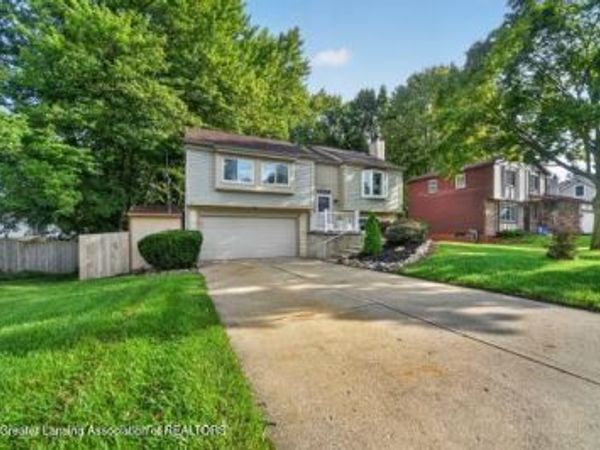 5114 Grape Arbor Lane, Lansing, MI 48917