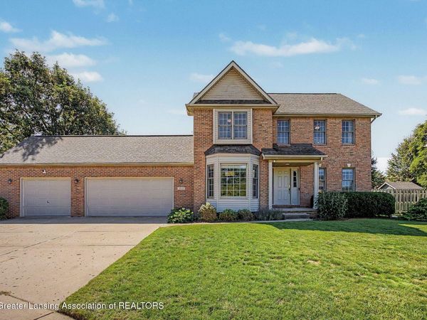 5815 Caleta Drive, Lansing, MI 48911