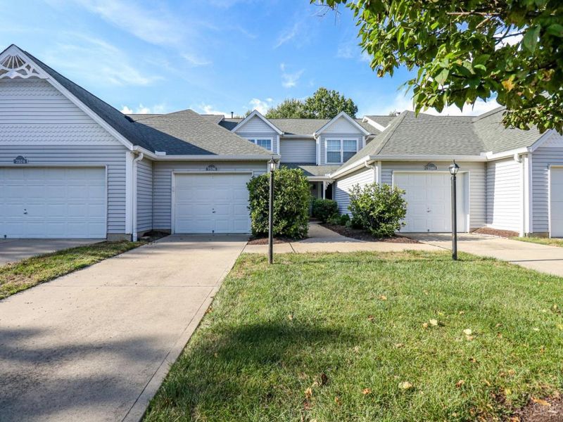 7576 Lake Pointe, Hamilton Township, OH 45039 Photo 2