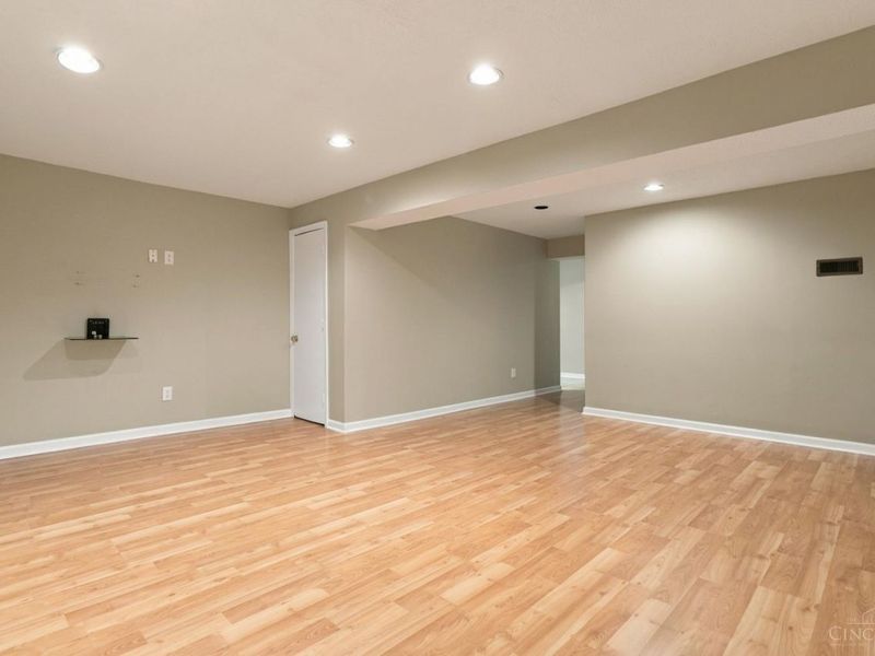 7576 Lake Pointe, Hamilton Township, OH 45039 Photo 29