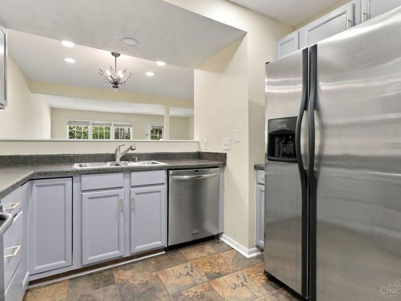 7576 Lake Pointe, Hamilton Township, OH 45039 Photo 9