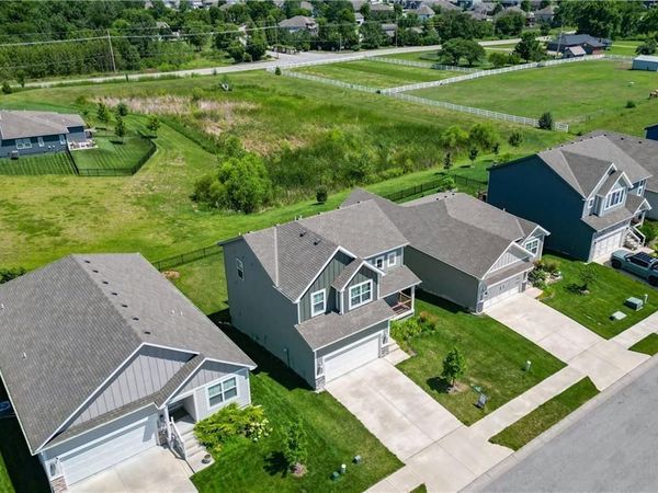 3813 SW Maryville Place, Lee's Summit, MO 64082