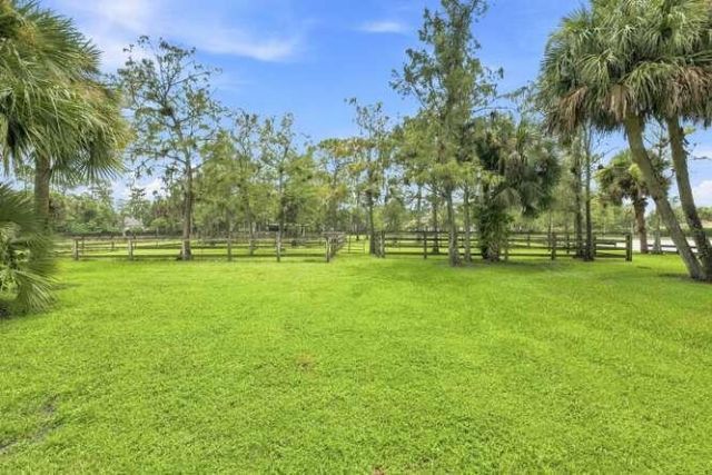 14902 Paddock Drive, Wellington, FL 33414 Photo