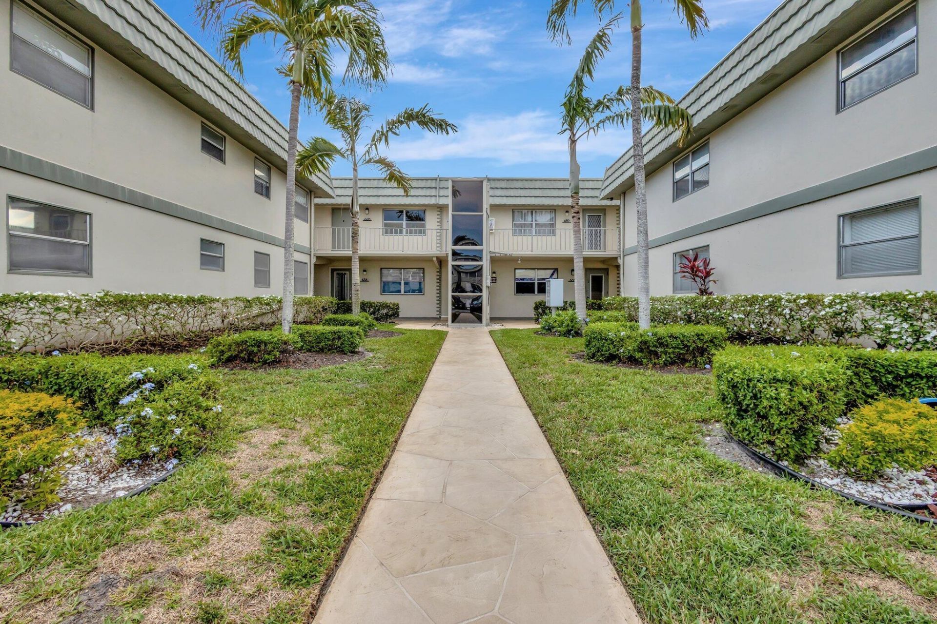 637 Monaco Court N, Delray Beach, FL 33446 Photo