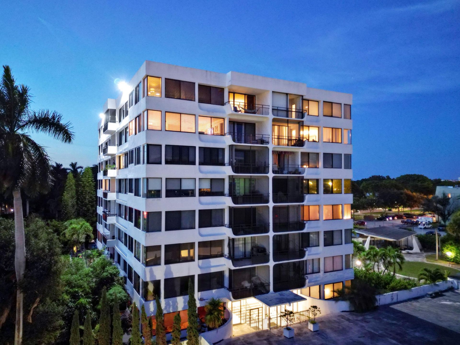 1500 Presidential Way, Unit 701, West Palm Beach, FL 33401 Photo