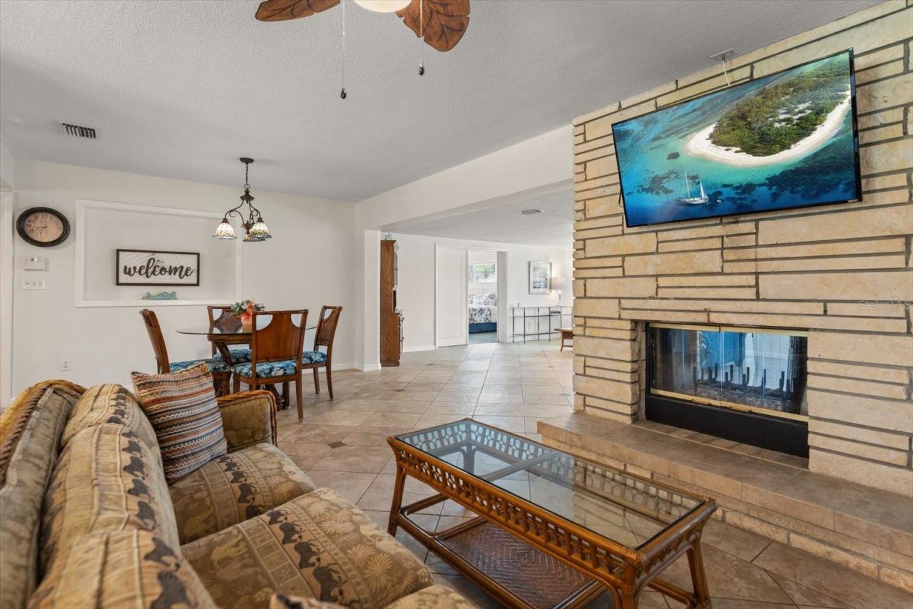 1 Maplewood Avenue, Clearwater, FL 33765 Photo