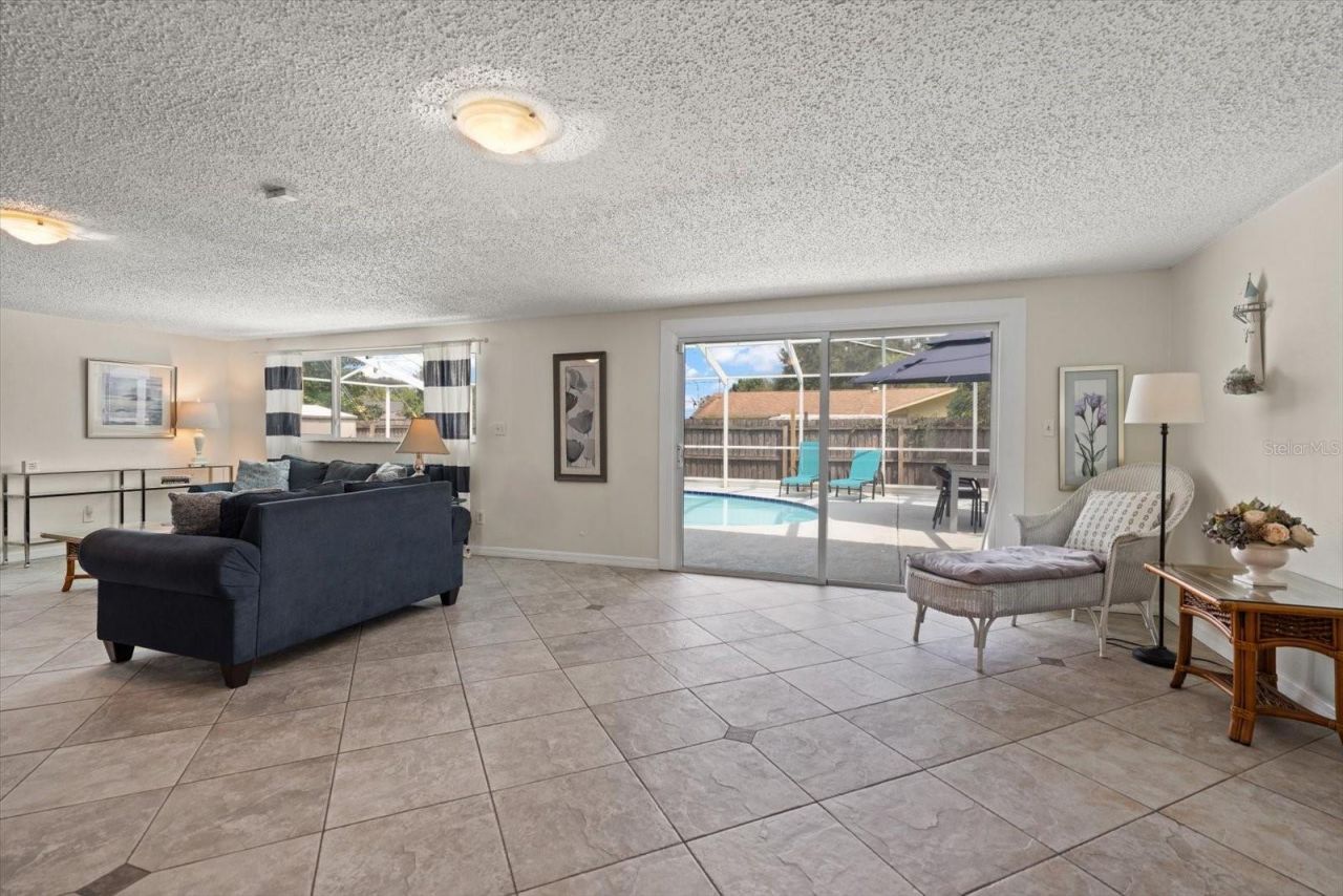 1 Maplewood Avenue, Clearwater, FL 33765 Photo