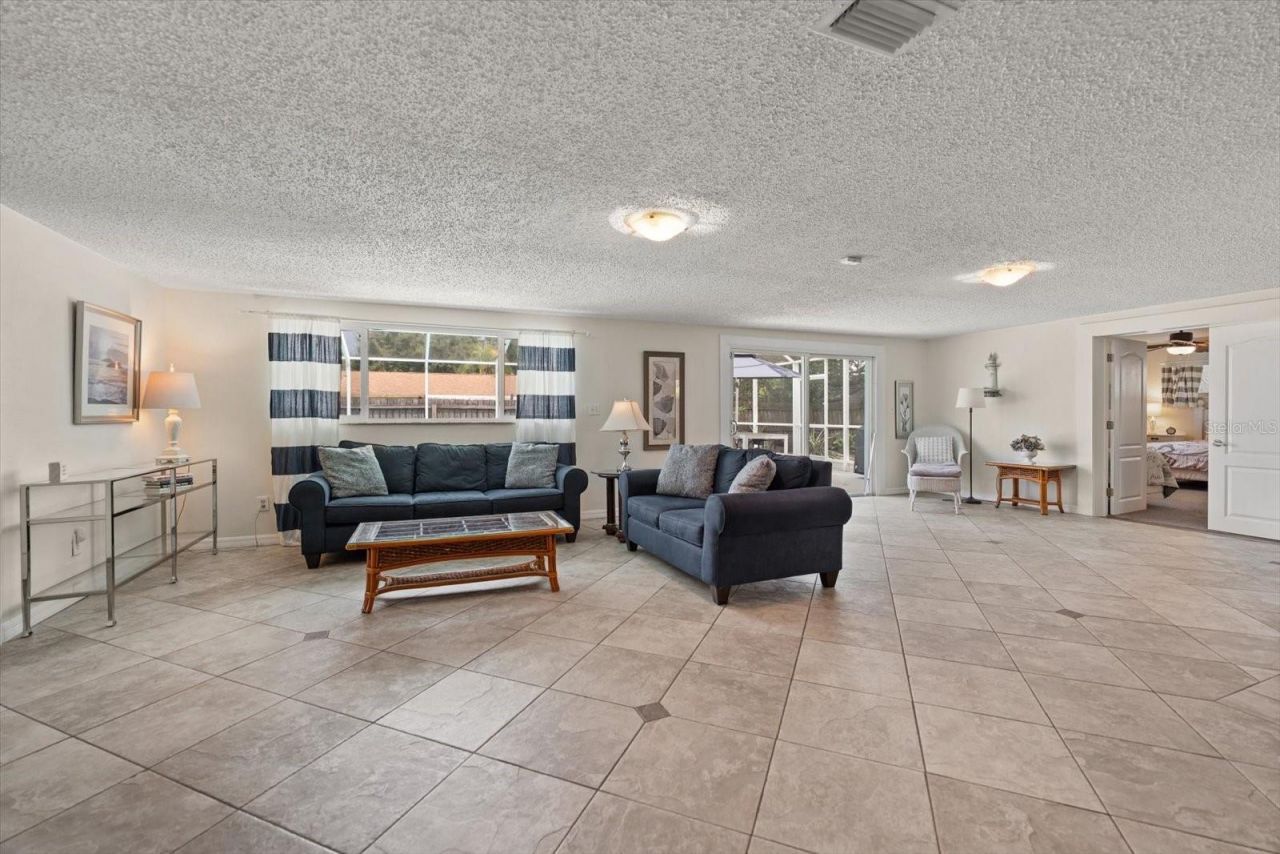 1 Maplewood Avenue, Clearwater, FL 33765 Photo