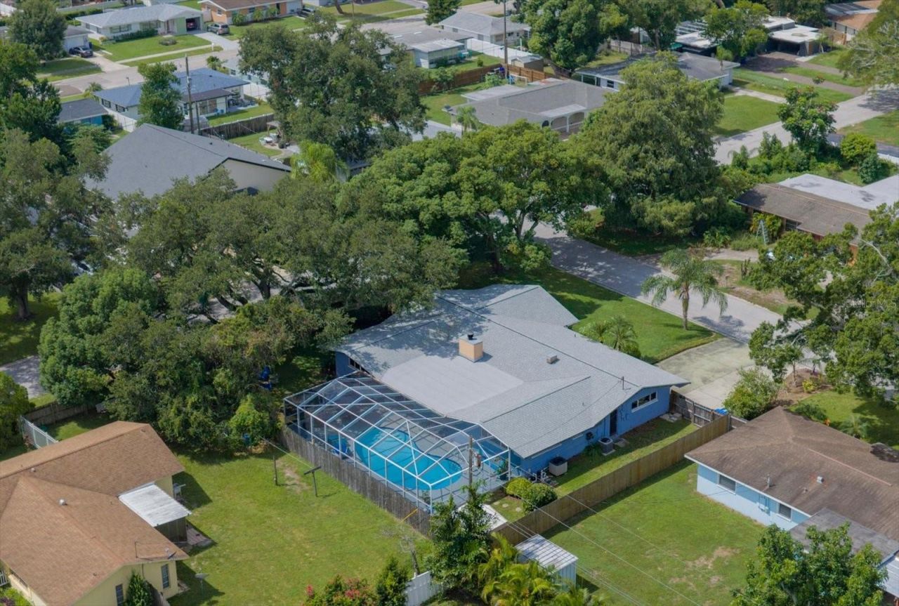 1 Maplewood Avenue, Clearwater, FL 33765 Photo