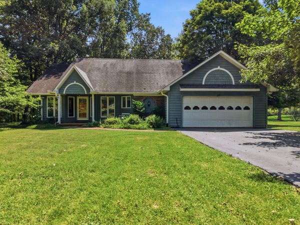 720 Willie Jarvis Rd , Sparta, TN 38583