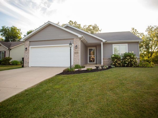 2097 Laurelwood Drive, Warsaw, IN 46580