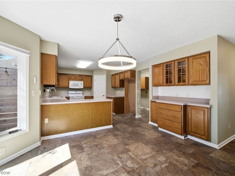 37099 Hunters Trail , Avon, OH 44011 Photo 13