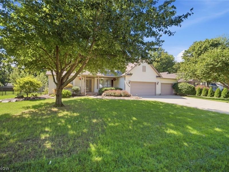 37099 Hunters Trail , Avon, OH 44011 Photo 2