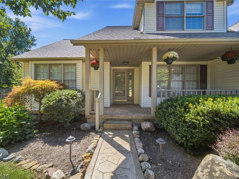 37099 Hunters Trail , Avon, OH 44011 Photo 3