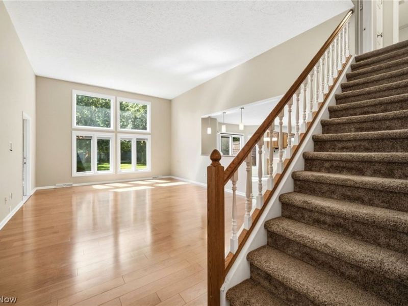 37099 Hunters Trail , Avon, OH 44011 Photo 5