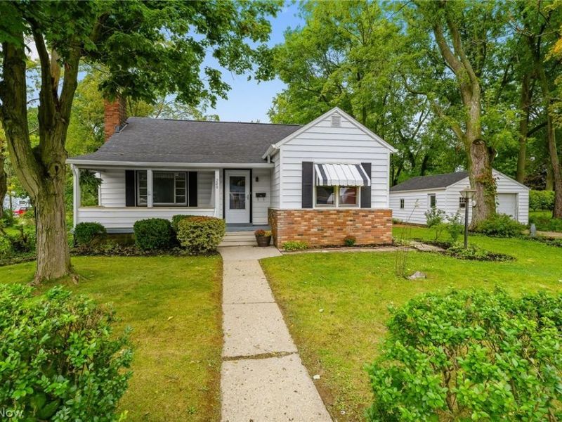 200 Gnau Avenue SW, Perry Township, OH 44646 Photo 1