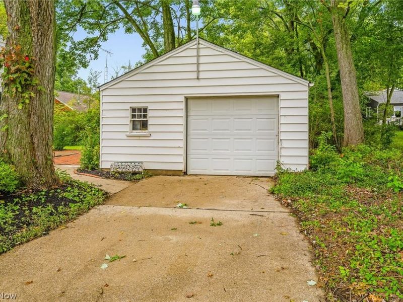200 Gnau Avenue SW, Perry Township, OH 44646 Photo 35