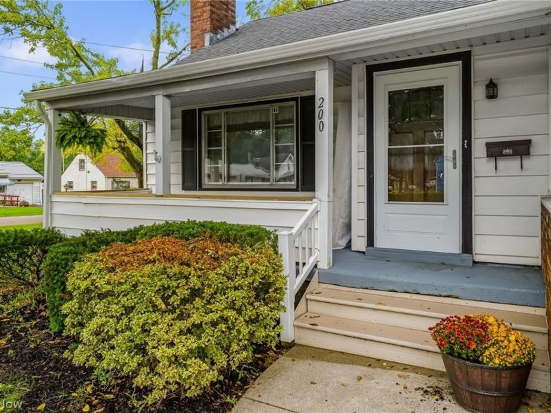 200 Gnau Avenue SW, Perry Township, OH 44646 Photo 5