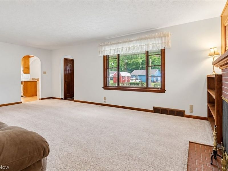 200 Gnau Avenue SW, Perry Township, OH 44646 Photo 7