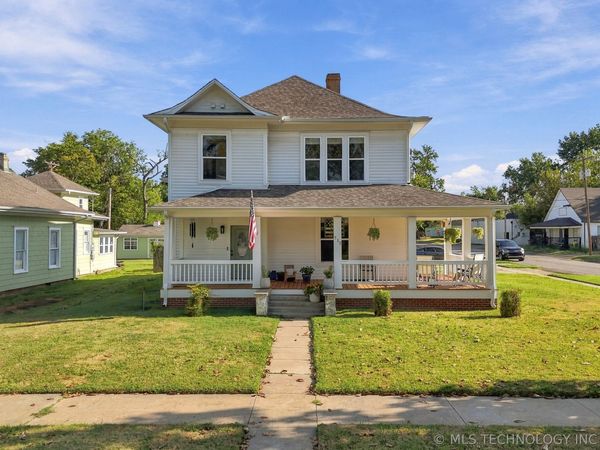 332 E 4th Street , Claremore, OK 74017