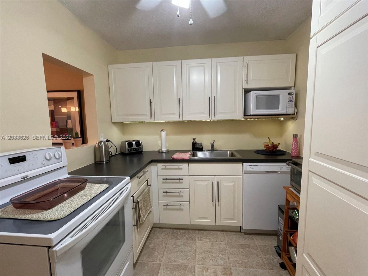 17001 NE 13th Ave, Unit 302, Miami, FL 33162 Photo