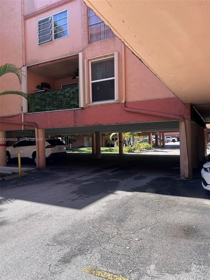 1990 W 56th St, Unit 1320, Hialeah, FL 33012 Photo