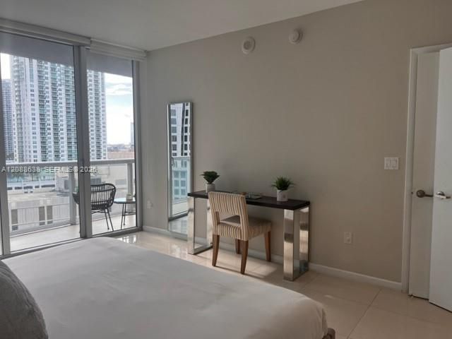 485 Brickell Av, Unit 1707, Miami, FL 33131 Photo