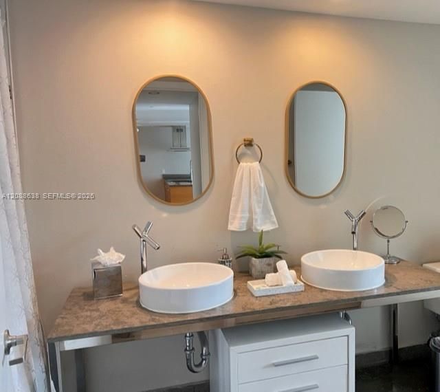 485 Brickell Av, Unit 1707, Miami, FL 33131 Photo