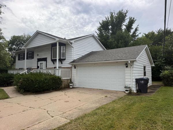 15726 Avalon Avenue , South Holland, IL 60473