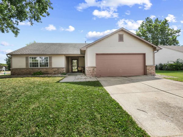 6039 Janel Circle, Indianapolis, IN 46237