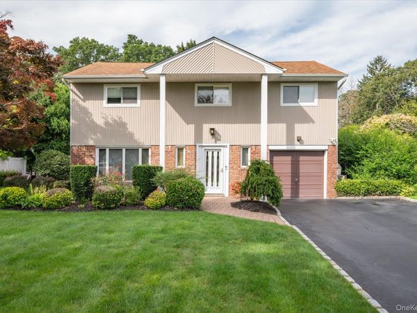 10 Klaibar Lane , East Northport, NY 11731