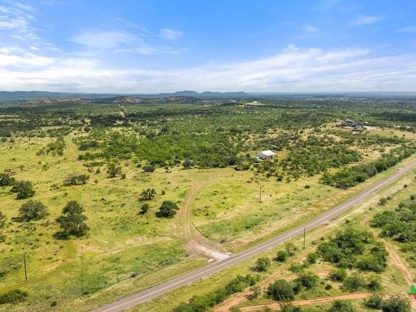6878 Ranch Road 3347, Round Mountain, TX 78663