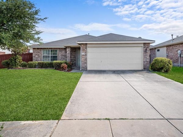 729 Pheasant Road, Saginaw, TX 76131