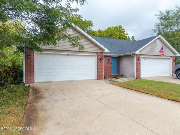 5345 E TRIKALLA DRIVE, Columbia, MO 65202
