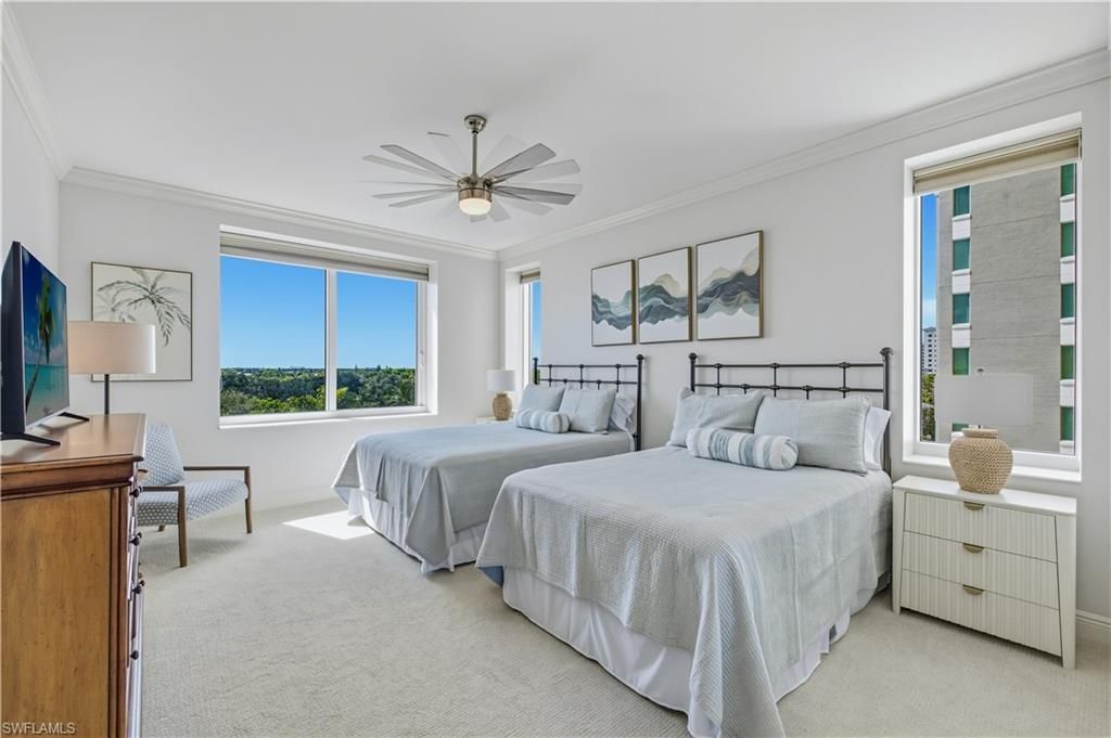 275 Indies Way, Unit 605, Naples, FL 34110 Photo
