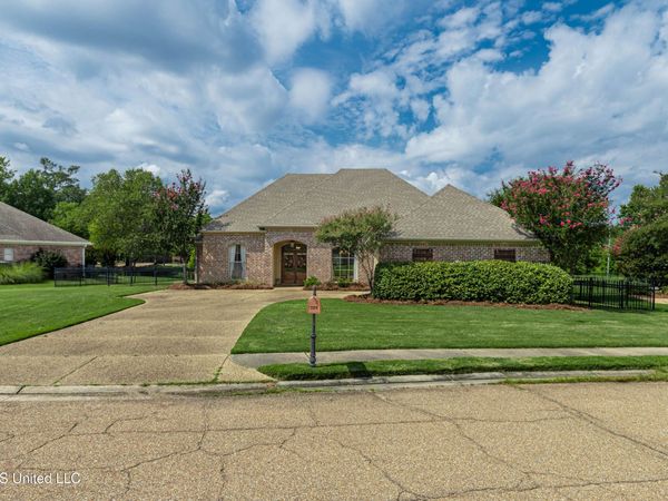284 Lighthouse Lane, Brandon, MS 39047