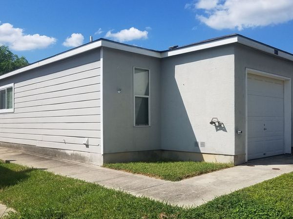 8019 Maverick Climb, San Antonio, TX 78250