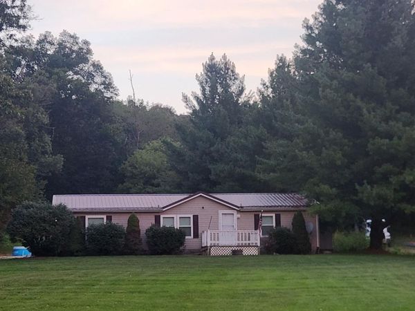 7942 E State Road 56 Road, Dubois, IN 47527