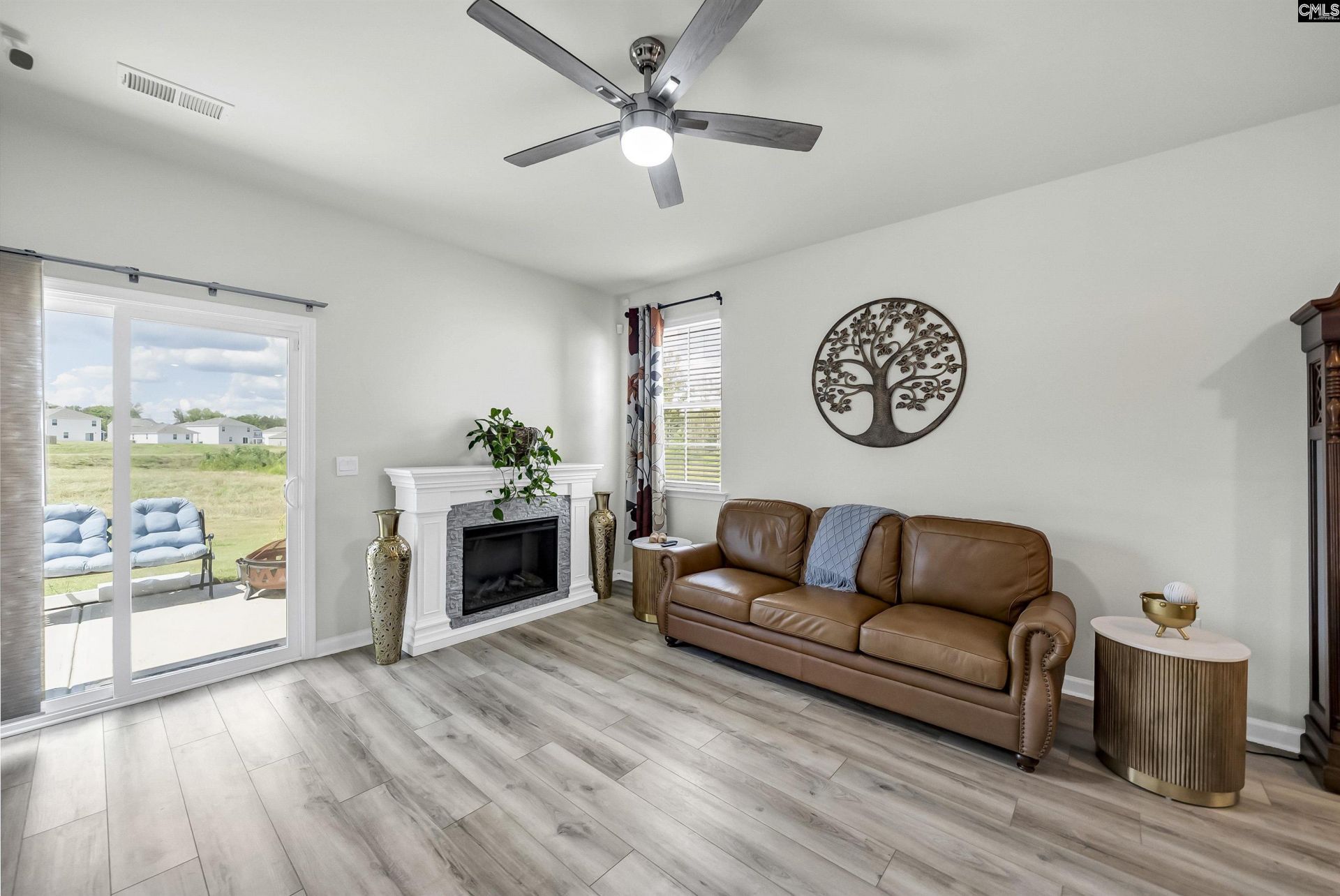 253 Blue Valley Court Photo 8