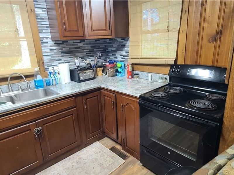 33560 Hilltop Drive, Piedmont, OH 43983 Photo 12