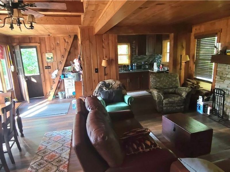 33560 Hilltop Drive, Piedmont, OH 43983 Photo 8
