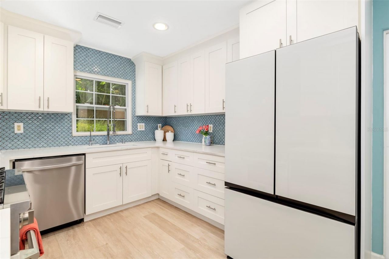 6343 Hollywood Boulevard, Sarasota, FL 34231 Photo